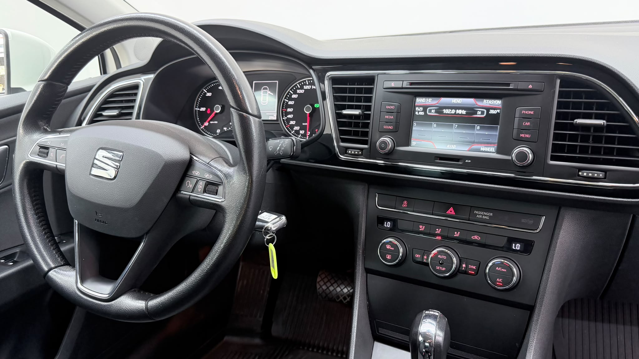 SEAT LEON 18